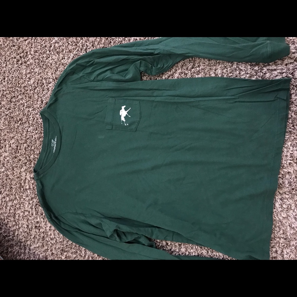 Vineyard Vines tee